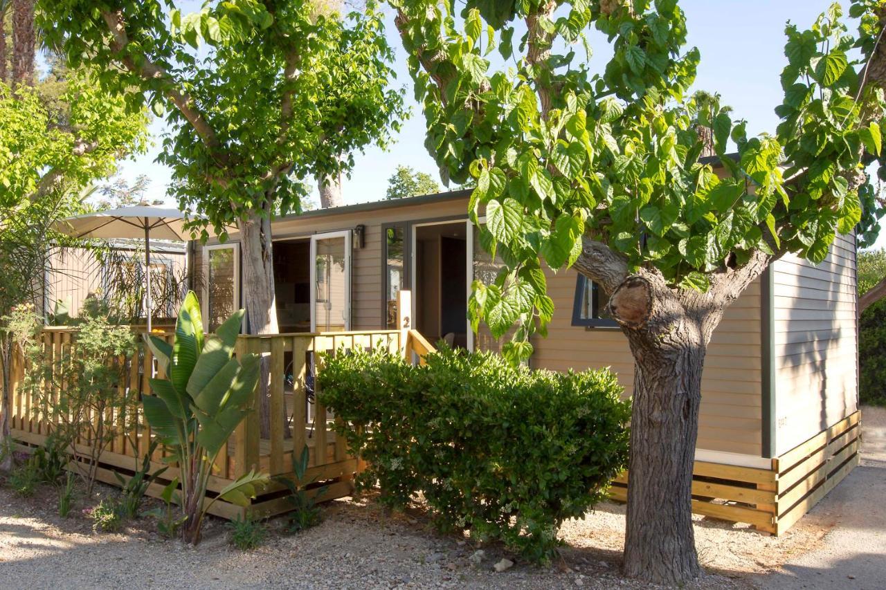 Camping Caledonia Tamarit Bagian luar foto