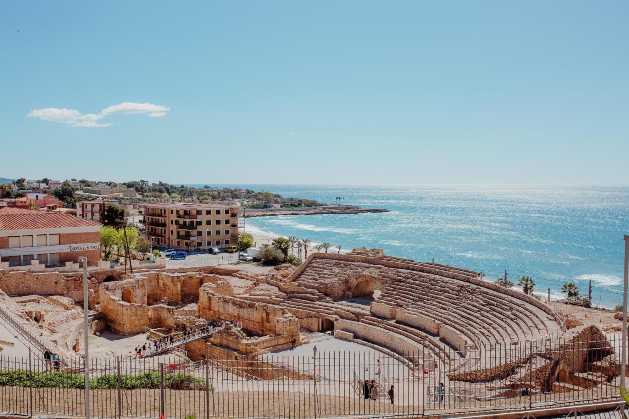Camping Caledonia Tamarit Bagian luar foto