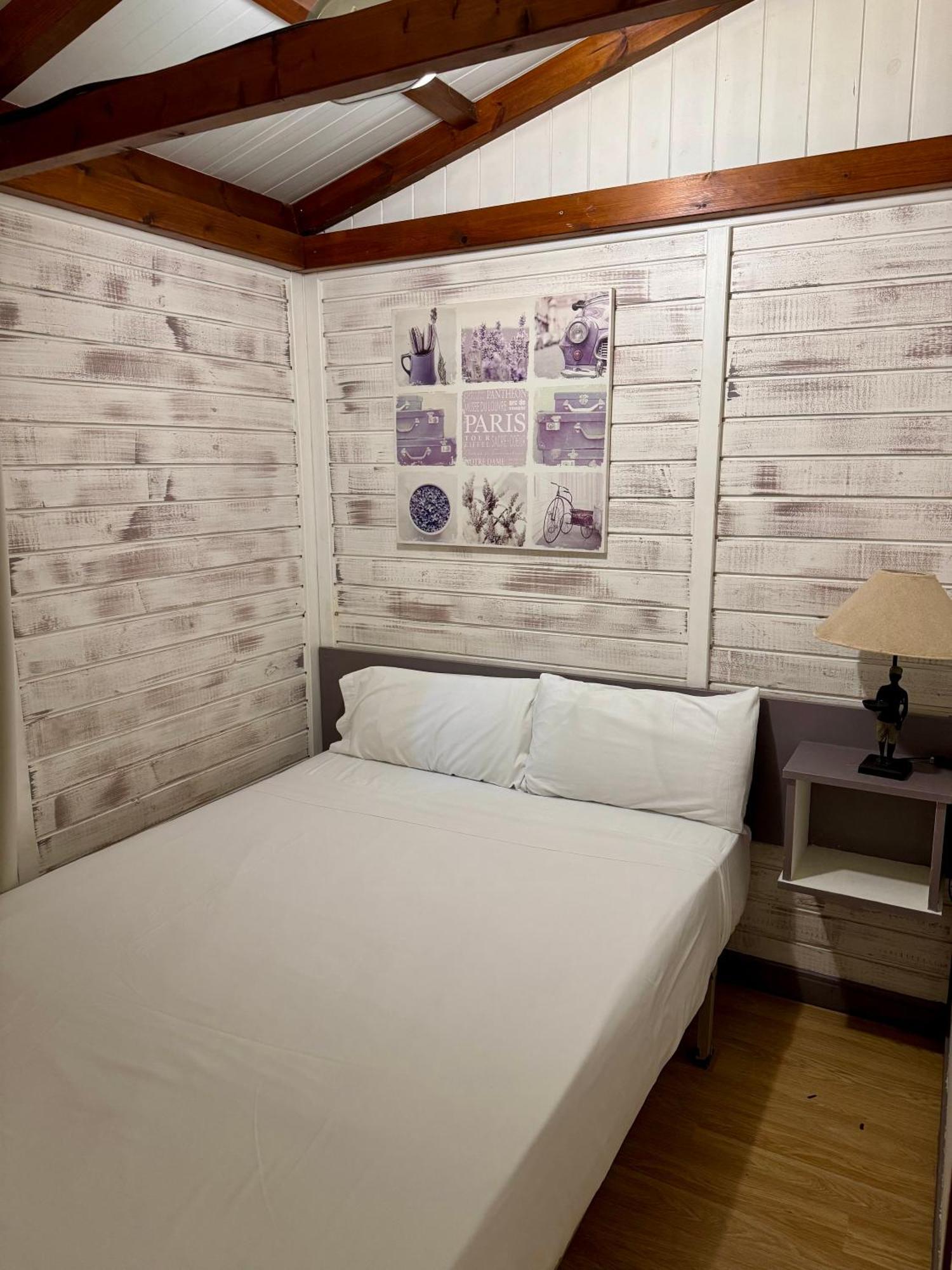 Camping Caledonia Tamarit Bagian luar foto